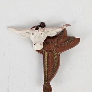 Vintage 1940s-50s plastic saddle and longhorn steer pin 2.25 x 2.5